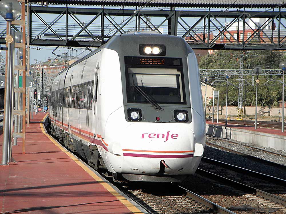 Renfe Larga Distancia | Trenes Renfe Largo Recorrido | Trainline