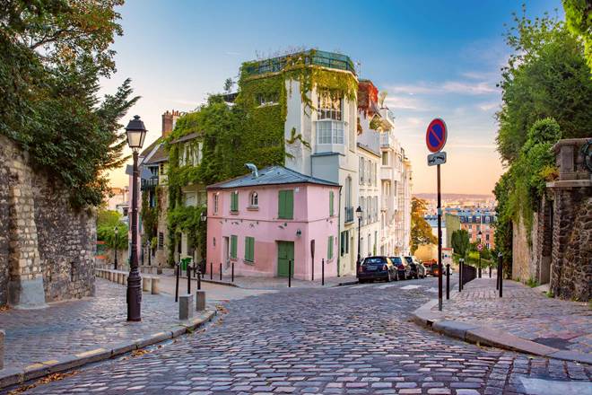 Visiting Sacre-Coeur and Montmartre | Trainline