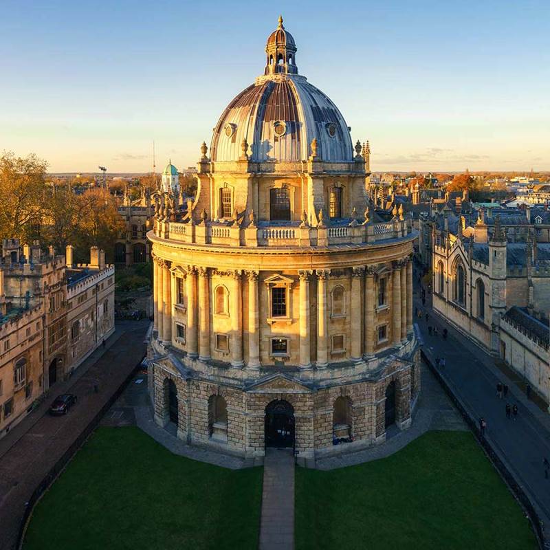 Which Should I Visit: Oxford or Cambridge?