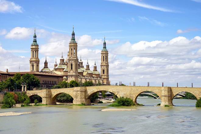Qué ver en Zaragoza: viaja en AVE a la capital aragonesa | Trainline