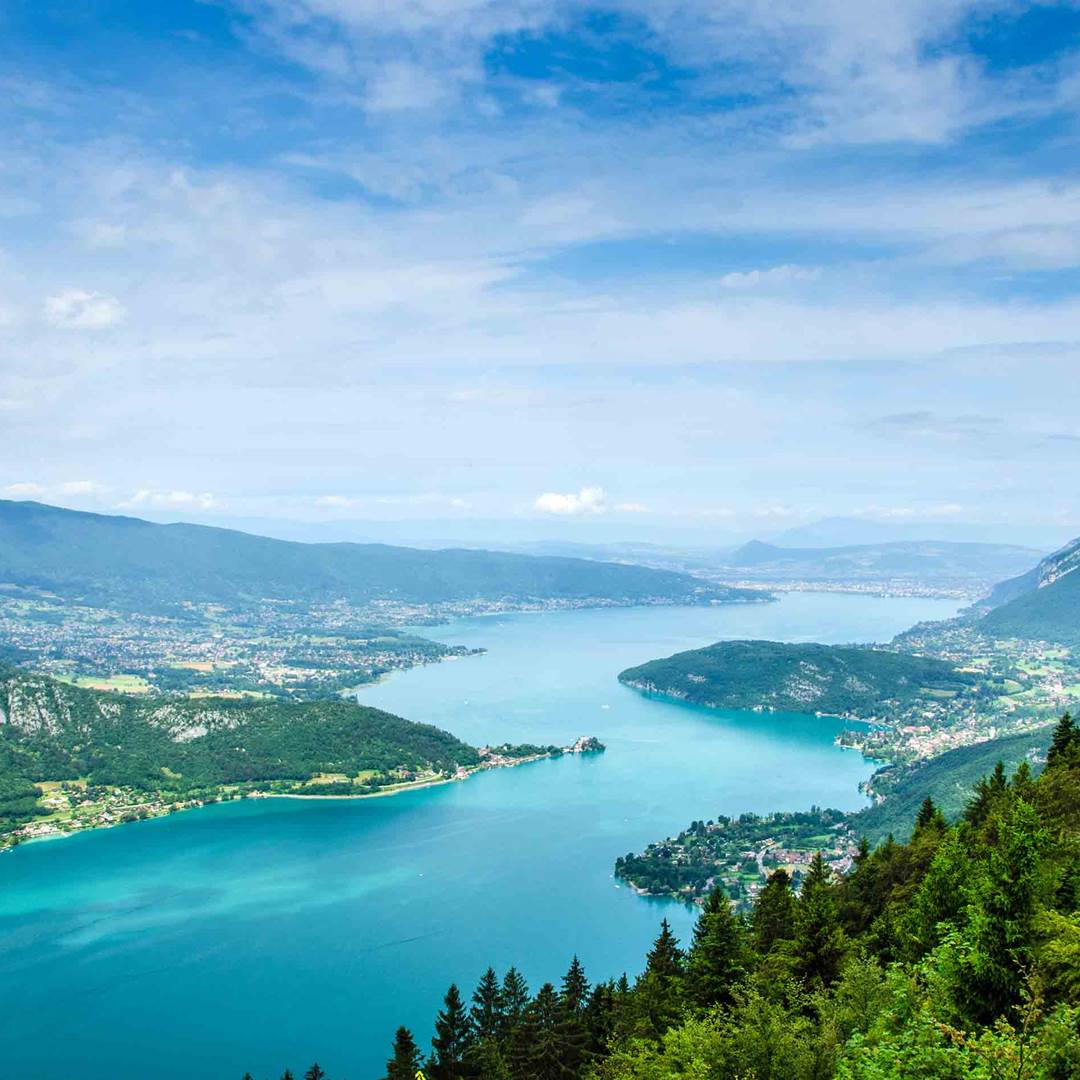 Top 5 des plus beaux lacs de France à voir absolument | Trainline