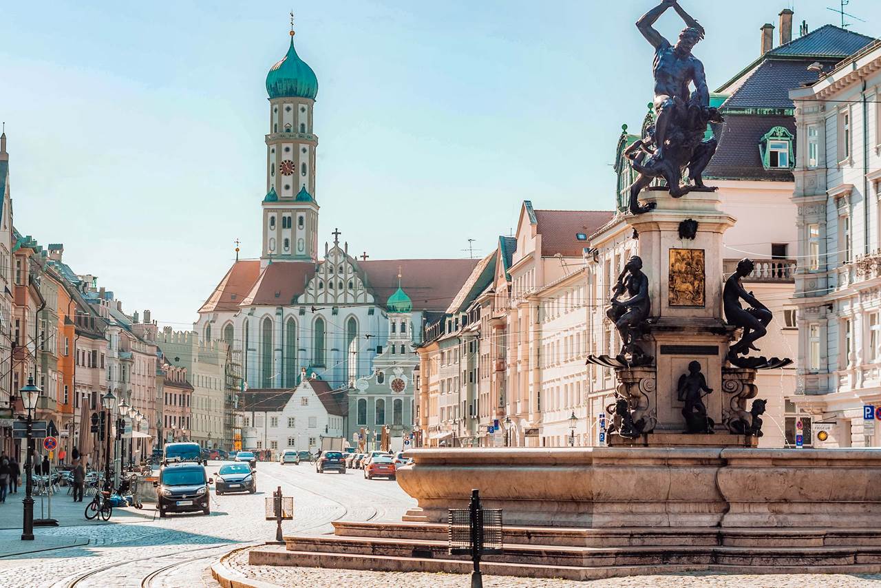 Munich Hbf to Augsburg Hbf by Train from $14.90 | TGV Times & Tickets |  Trainline