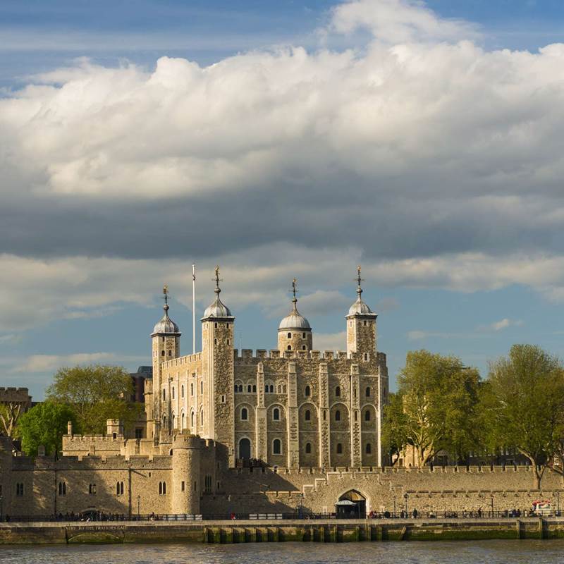 Visiting the Tower of London | Trainline