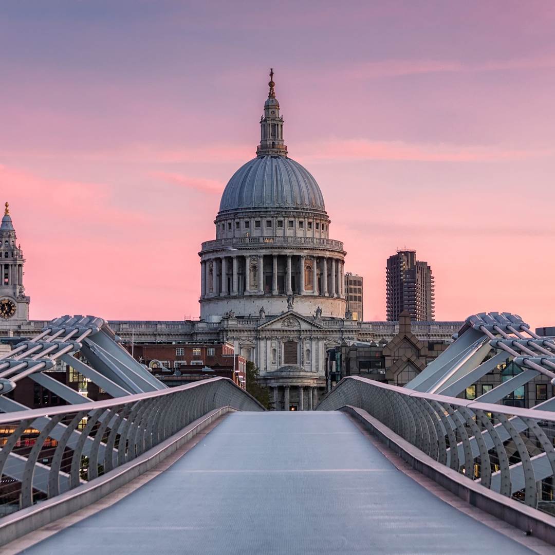 Visiting St Pauls Cathedral in London | Trainline