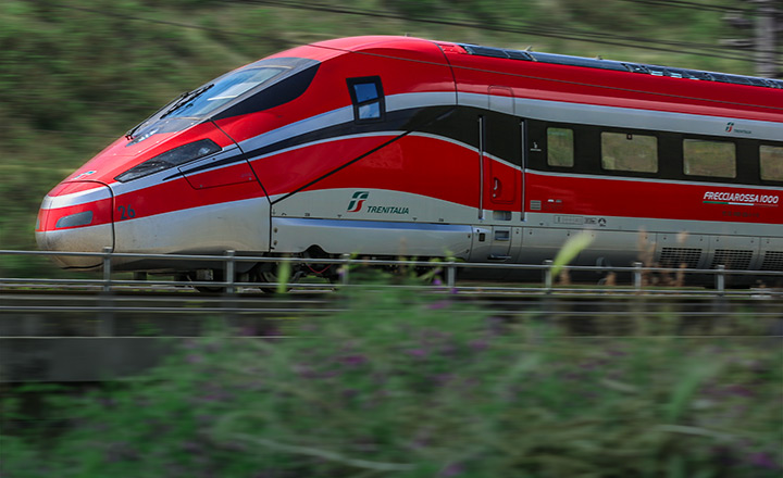 Frecciarossa Trenitalia | Biglietti, orari treni e prezzi 2022 | Acquista  online | Trainline