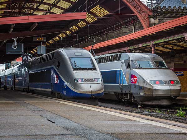 Train Paris Deauville dès 10€ | Horaire billet train SNCF | Trainline