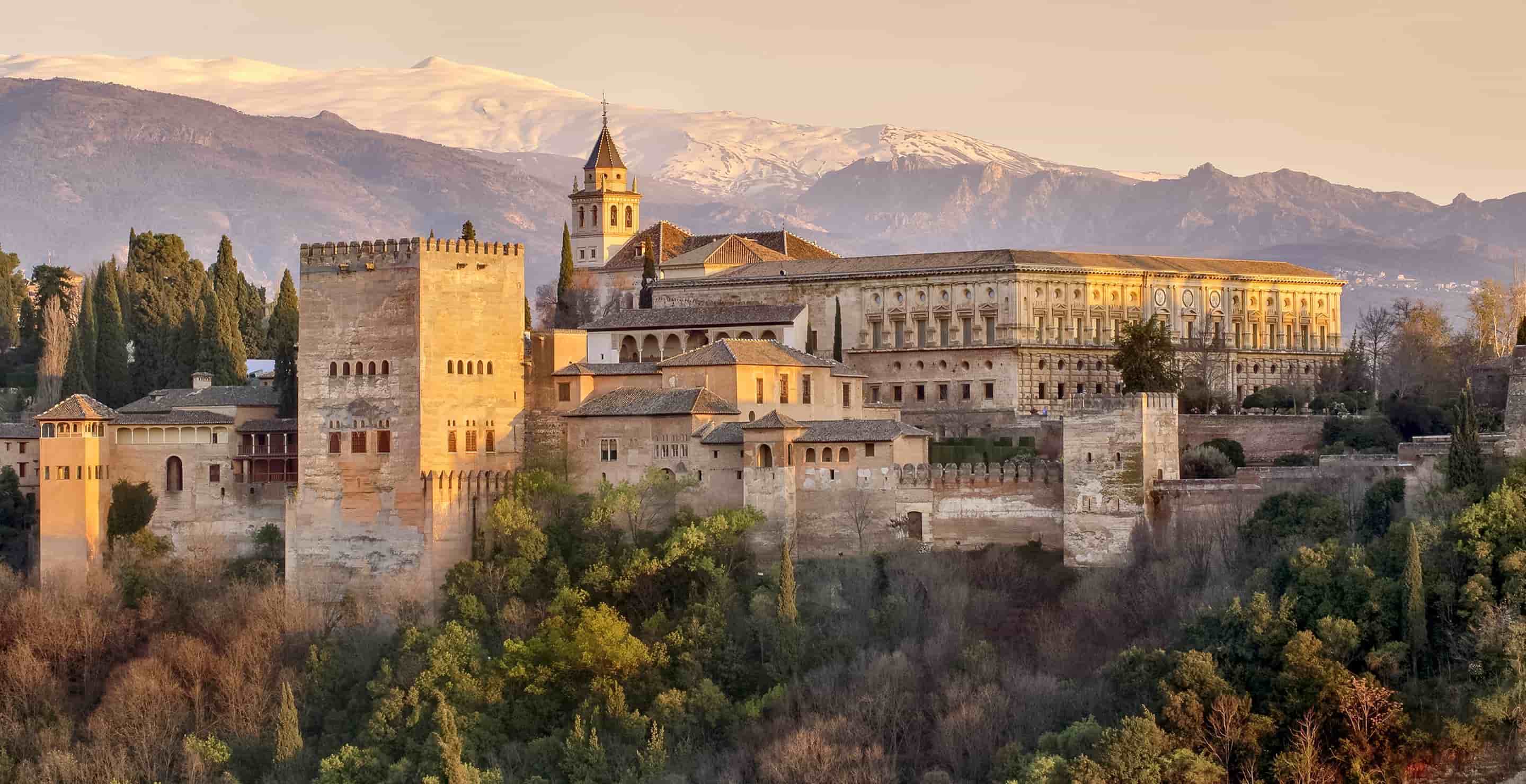 Málaga to Granada by Train from € 20.45 | Renfe Tickets & Times | Trainline
